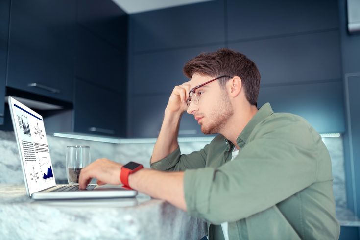 Герой истории